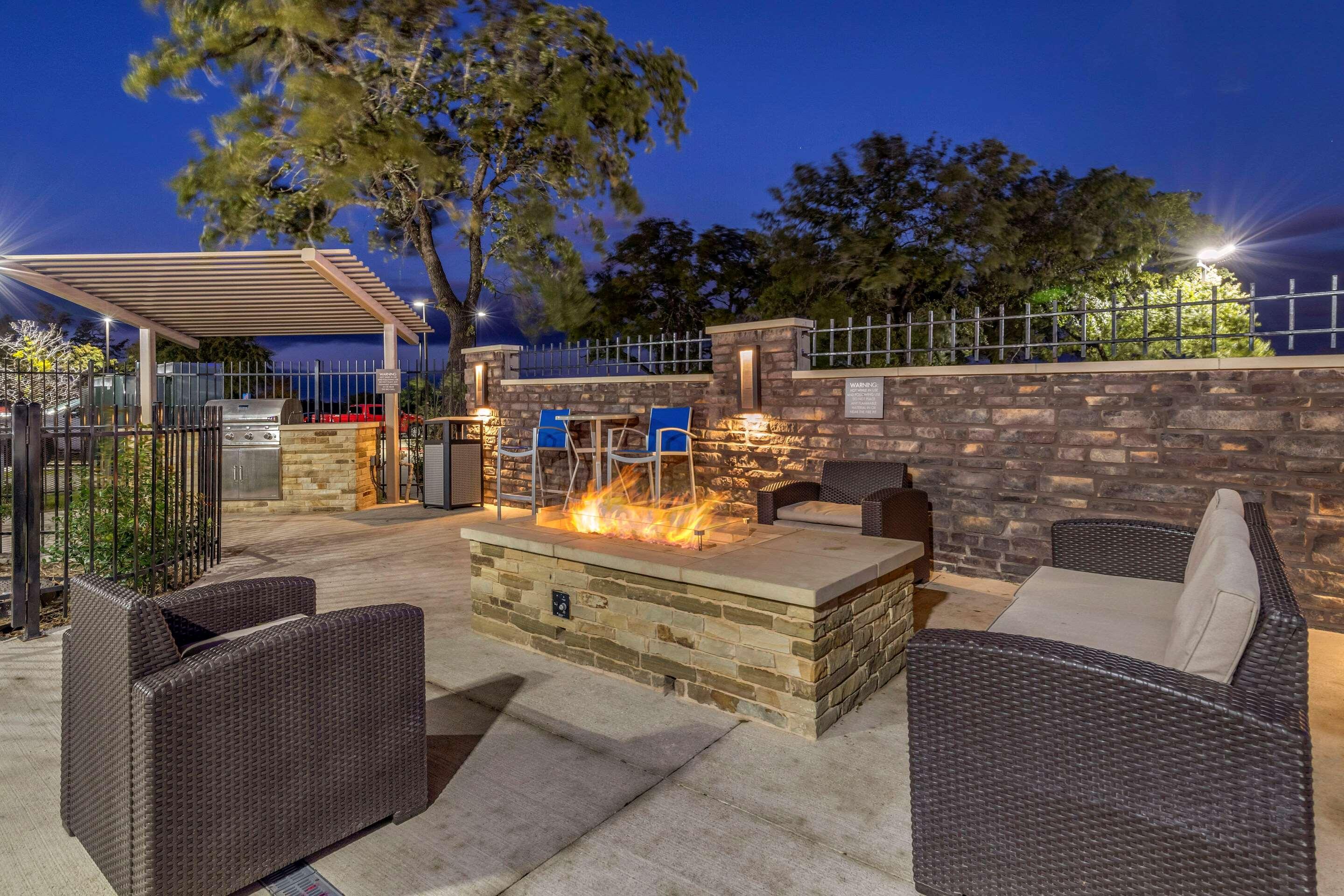 Comfort Suites Cedar Park Exterior foto
